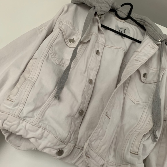 Zara, White Denim Jacket with Hood - Picture 2 of 3
